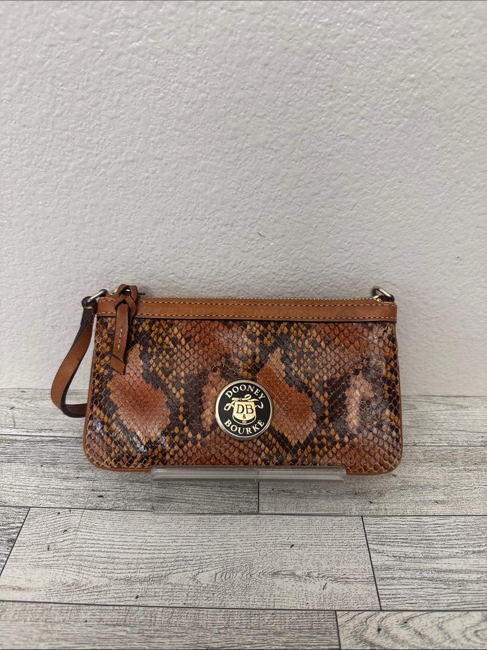 Dooney & Bourke Brown Snake Print Embossed Leather Wristlet - Picture 2 of 8